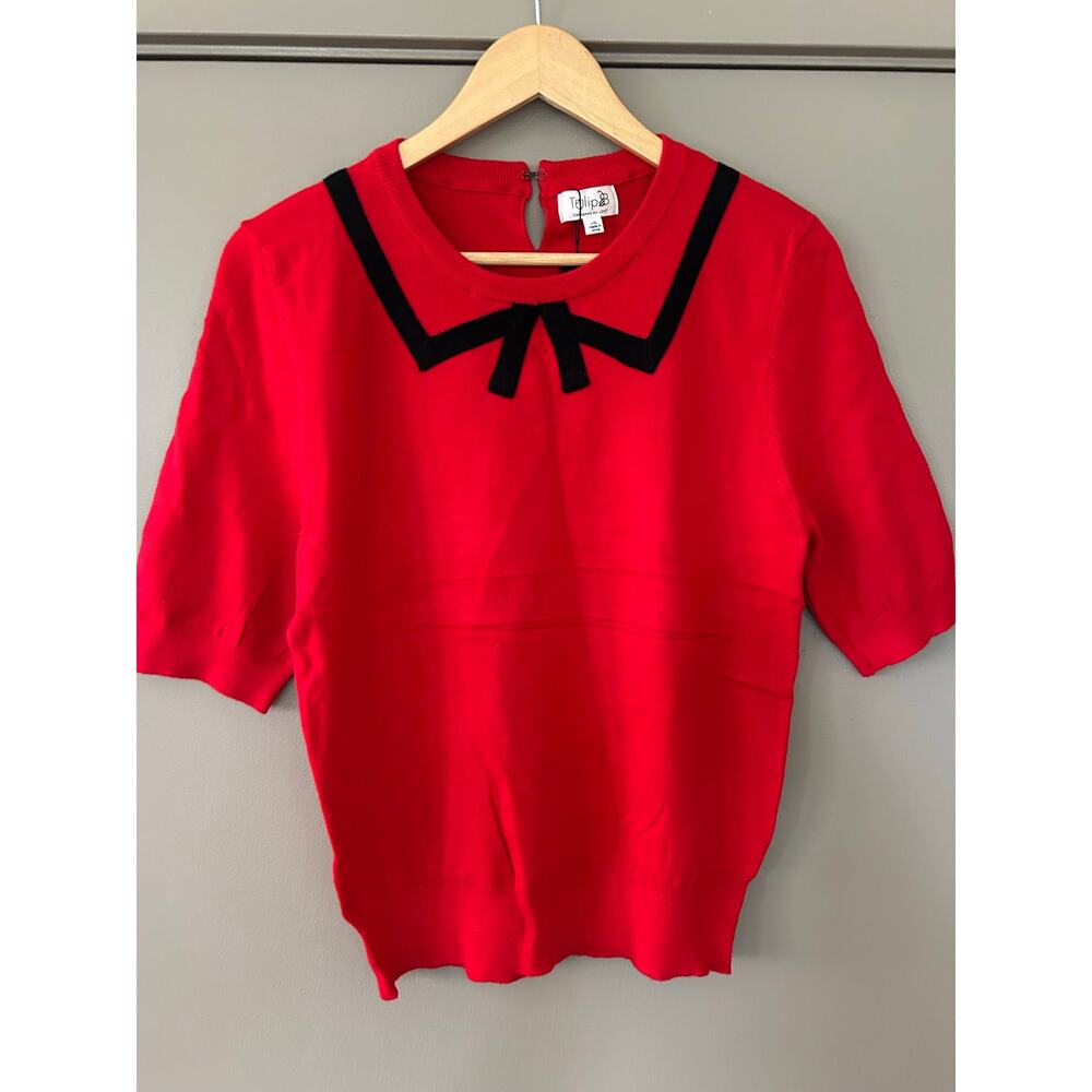 NWT Tulip by 2BT Red Short Sleeve Frenchgirl chic Sweater Black BowCollar Accent